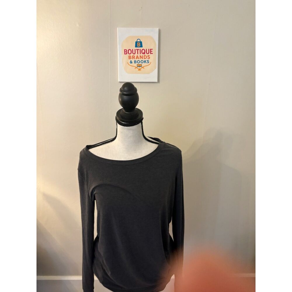 GapFit Maternity Breathe Women’s Medium Charcoal Long-Sleeve Workout Top